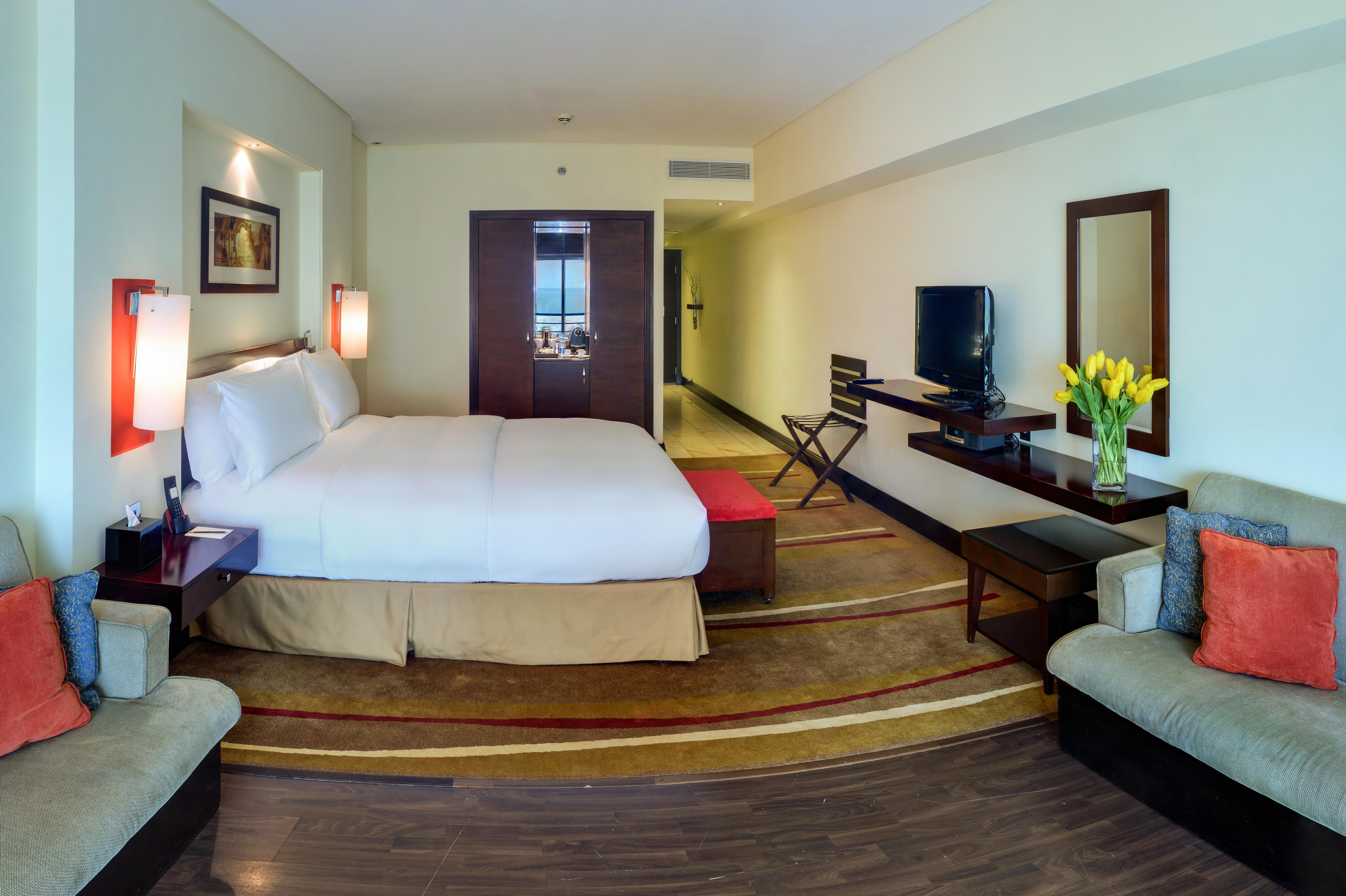 Hotel Sofitel Al Khobar The Corniche Exterior foto A room at the hotel