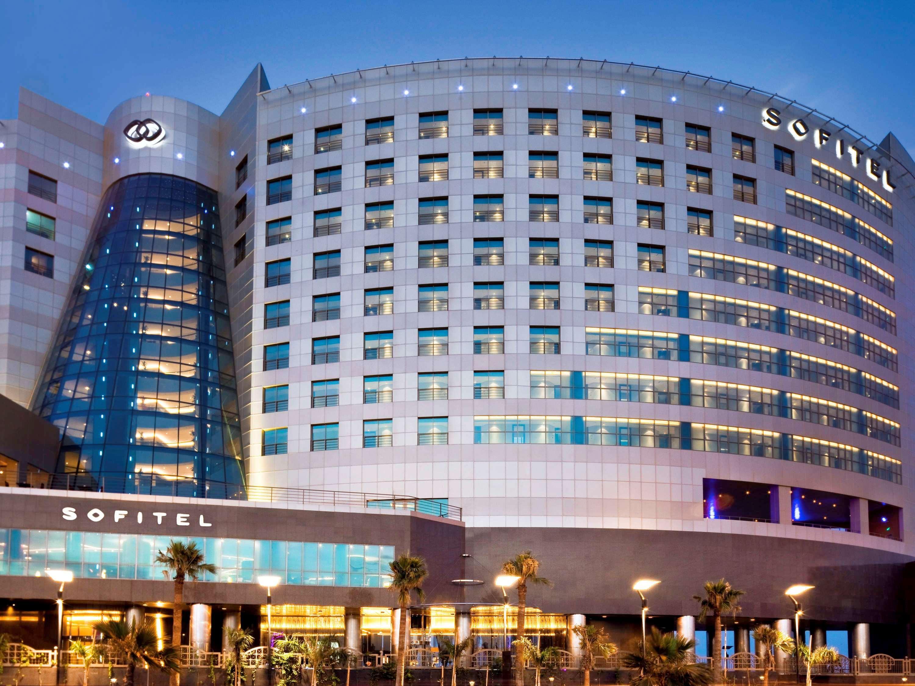 Hotel Sofitel Al Khobar The Corniche Exterior foto Sofitel Cairo Nile Plaza