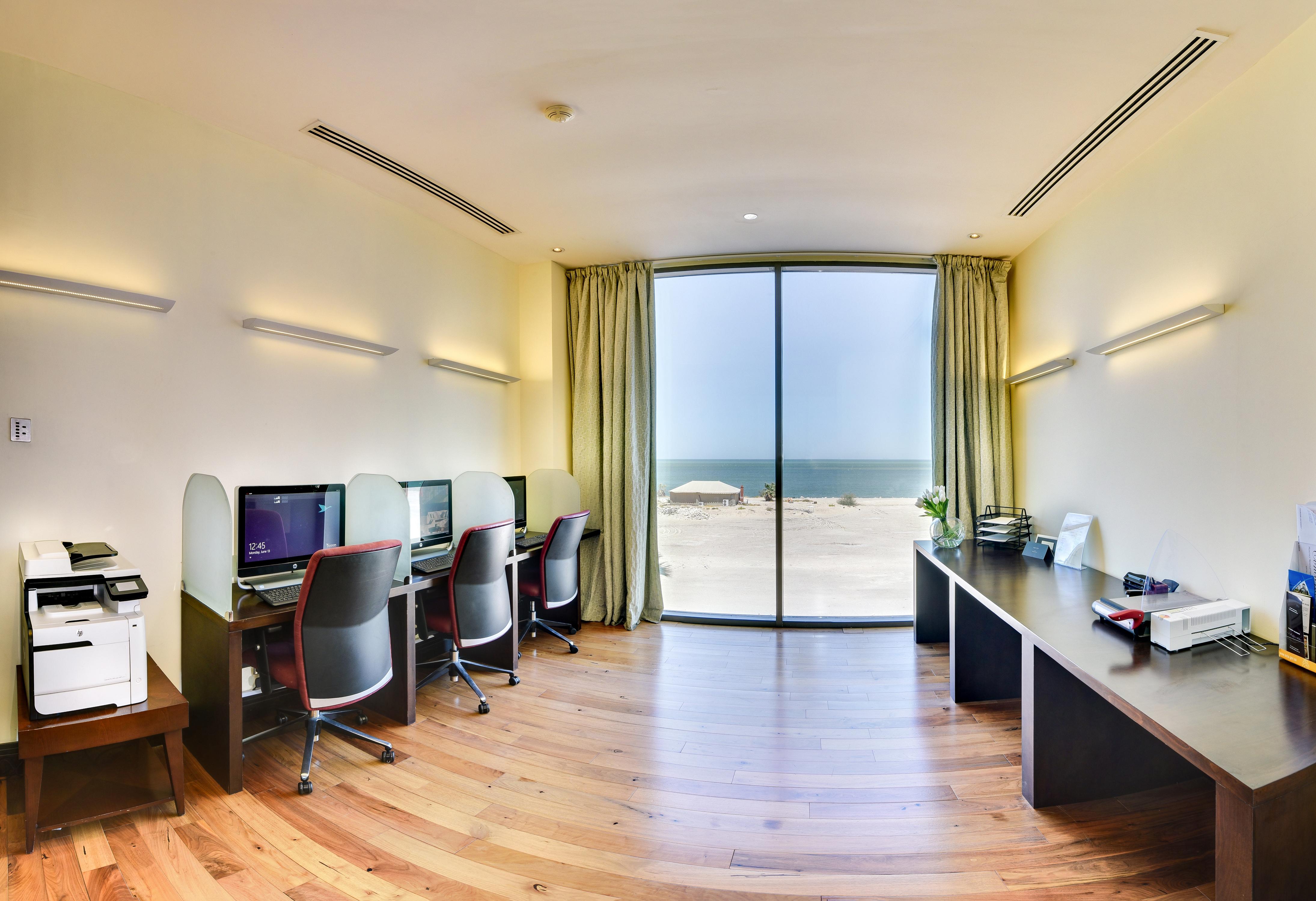 Hotel Sofitel Al Khobar The Corniche Exterior foto Library