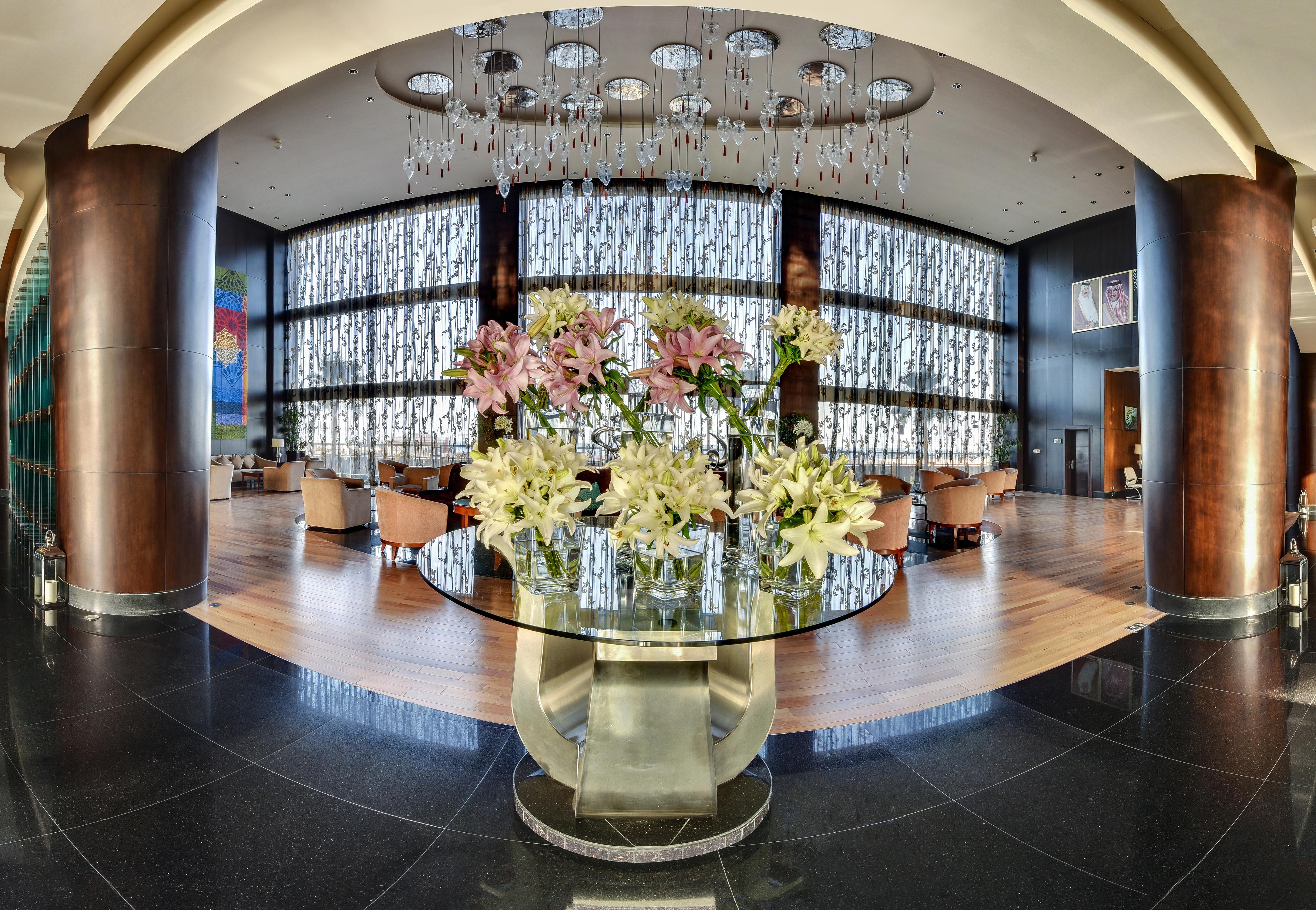 Hotel Sofitel Al Khobar The Corniche Exterior foto The lobby of the hotel