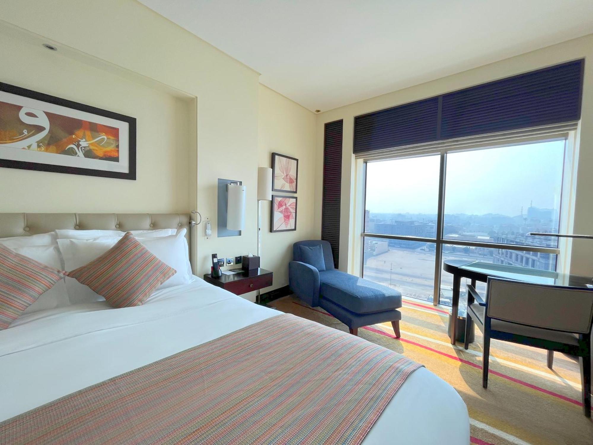 Hotel Sofitel Al Khobar The Corniche Exterior foto A room at the Taj Bengal
