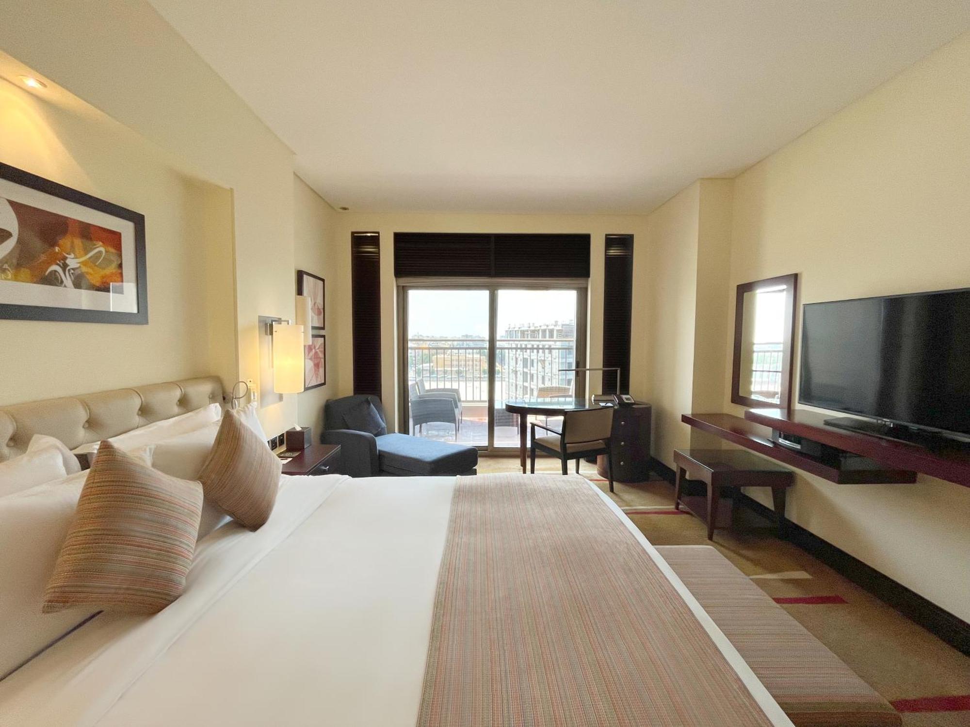 Hotel Sofitel Al Khobar The Corniche Exterior foto A room at the hotel