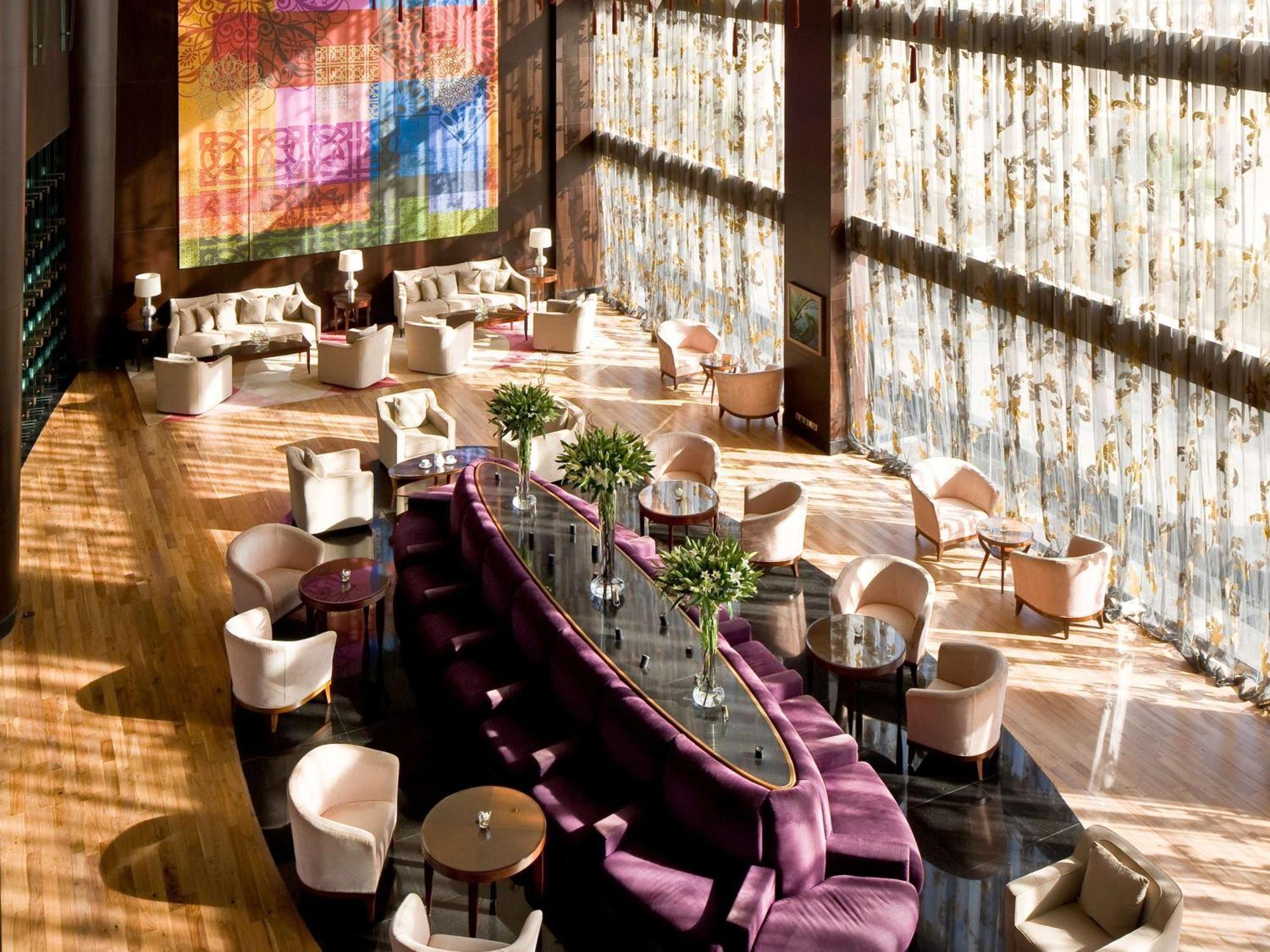 Hotel Sofitel Al Khobar The Corniche Exterior foto The interior of the restaurant